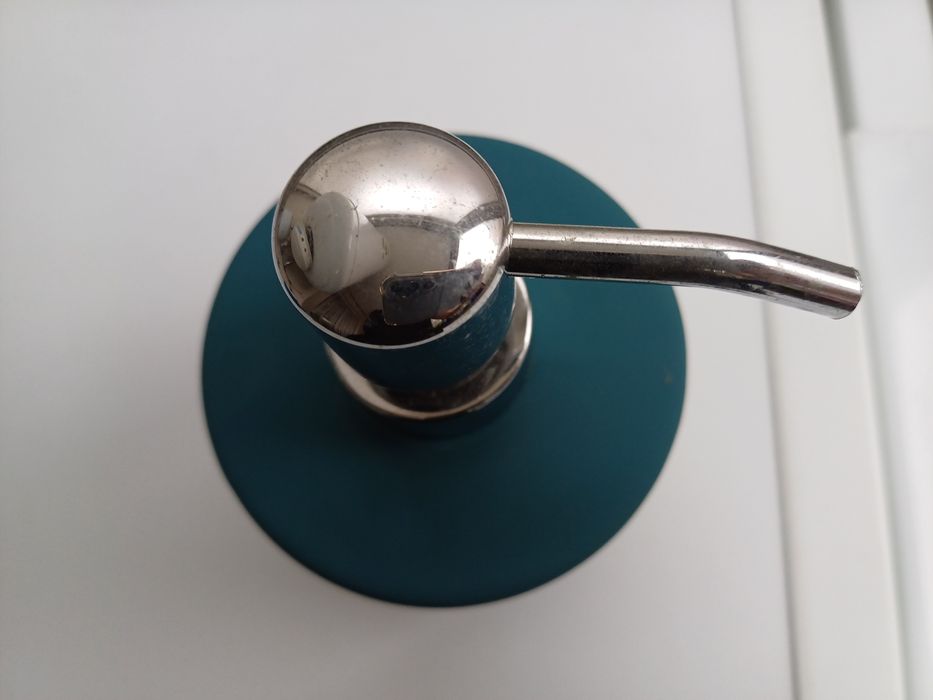 Doseador e copo da Zara Home