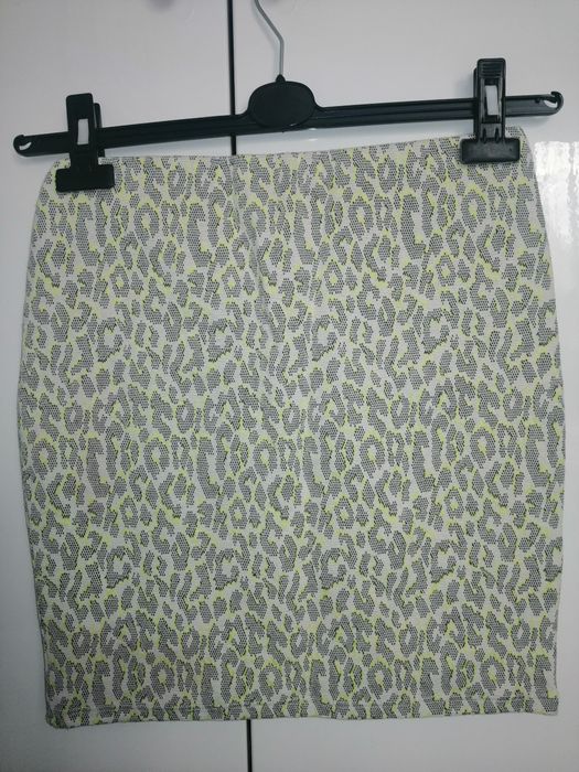 Nowa spódnica rozmiar 36.