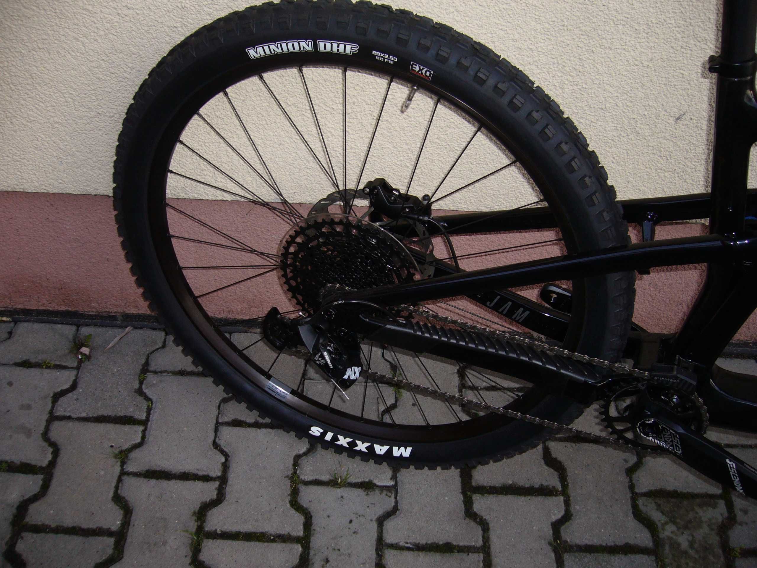 Rower Focus JAM 8.8 Carbon roz L