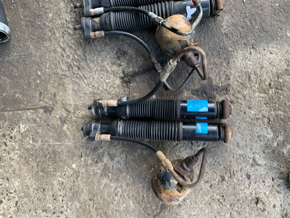 Амортизатори,груші, стойки гідропідвіски w210,124