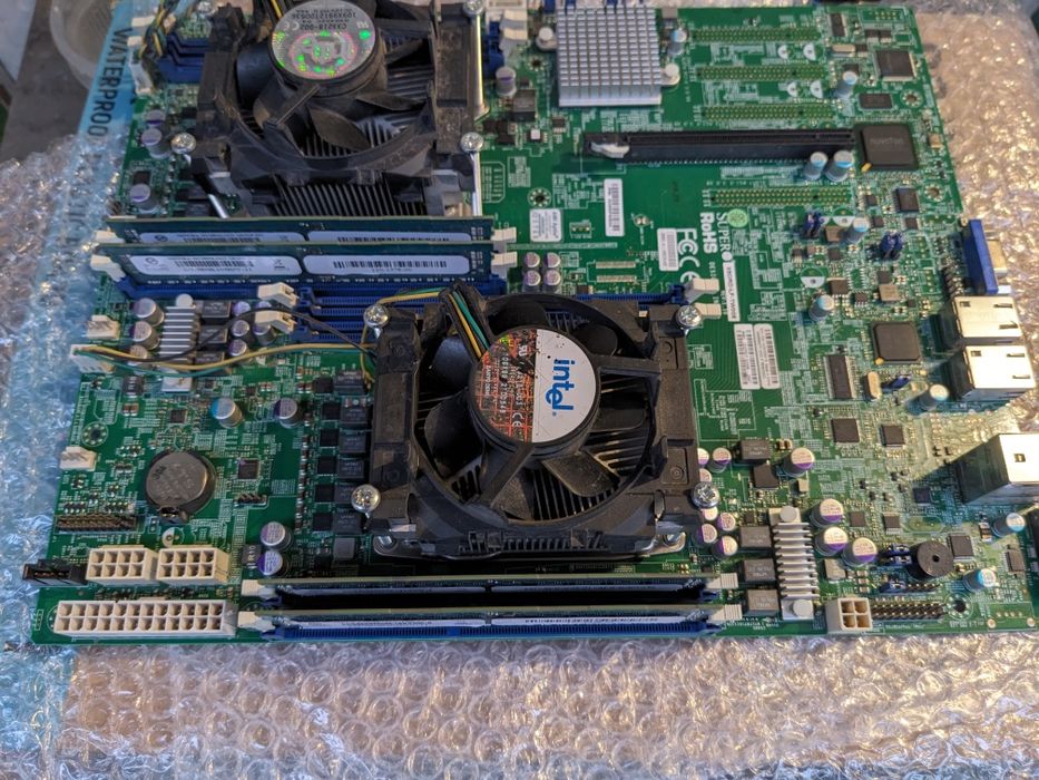 Материнская плата Supermicro X9DRD-LF-TW008