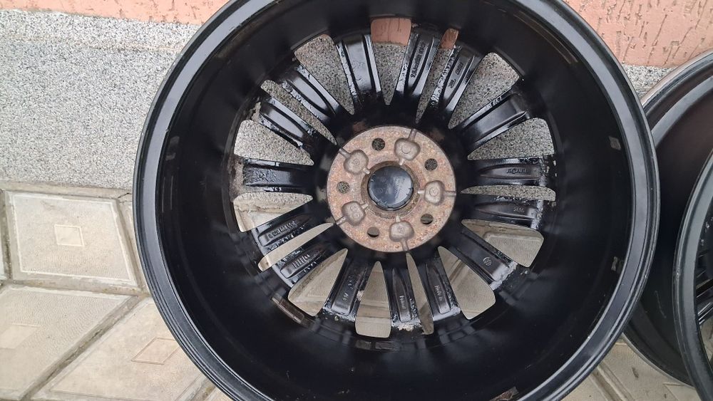 Оригінальні диски титани VW Passat B7 5/112R17 vag