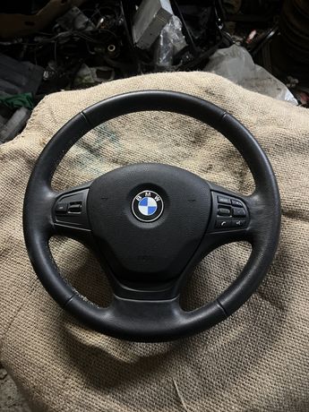 Руль BMW F30