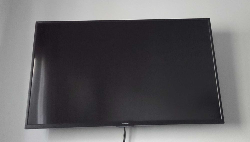 Smart TV Sharp 40 polegadas 4K Ultra HD usada