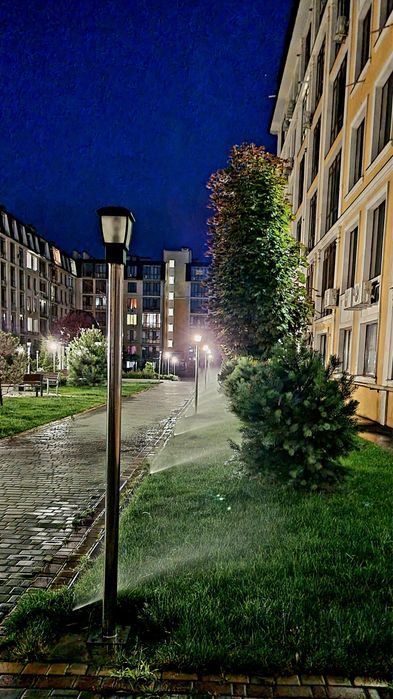 НАЙКРАЩА КВАРТИРА біля парку  в клубному будинку з котлом.