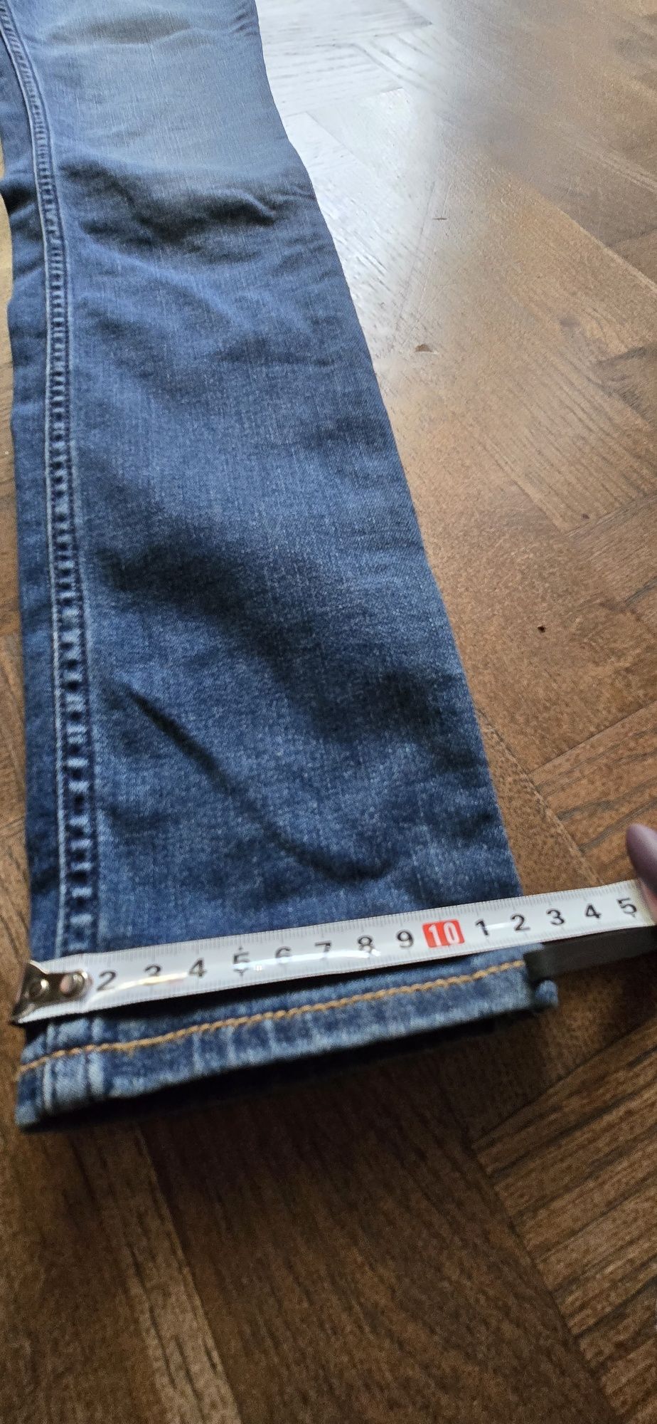 Damskie jeansy Hollister