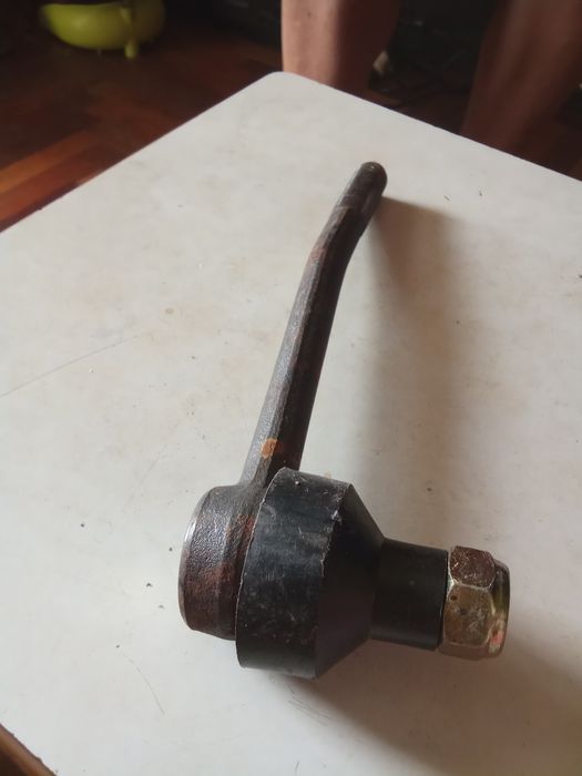 Тяга левая ваз 2101-07