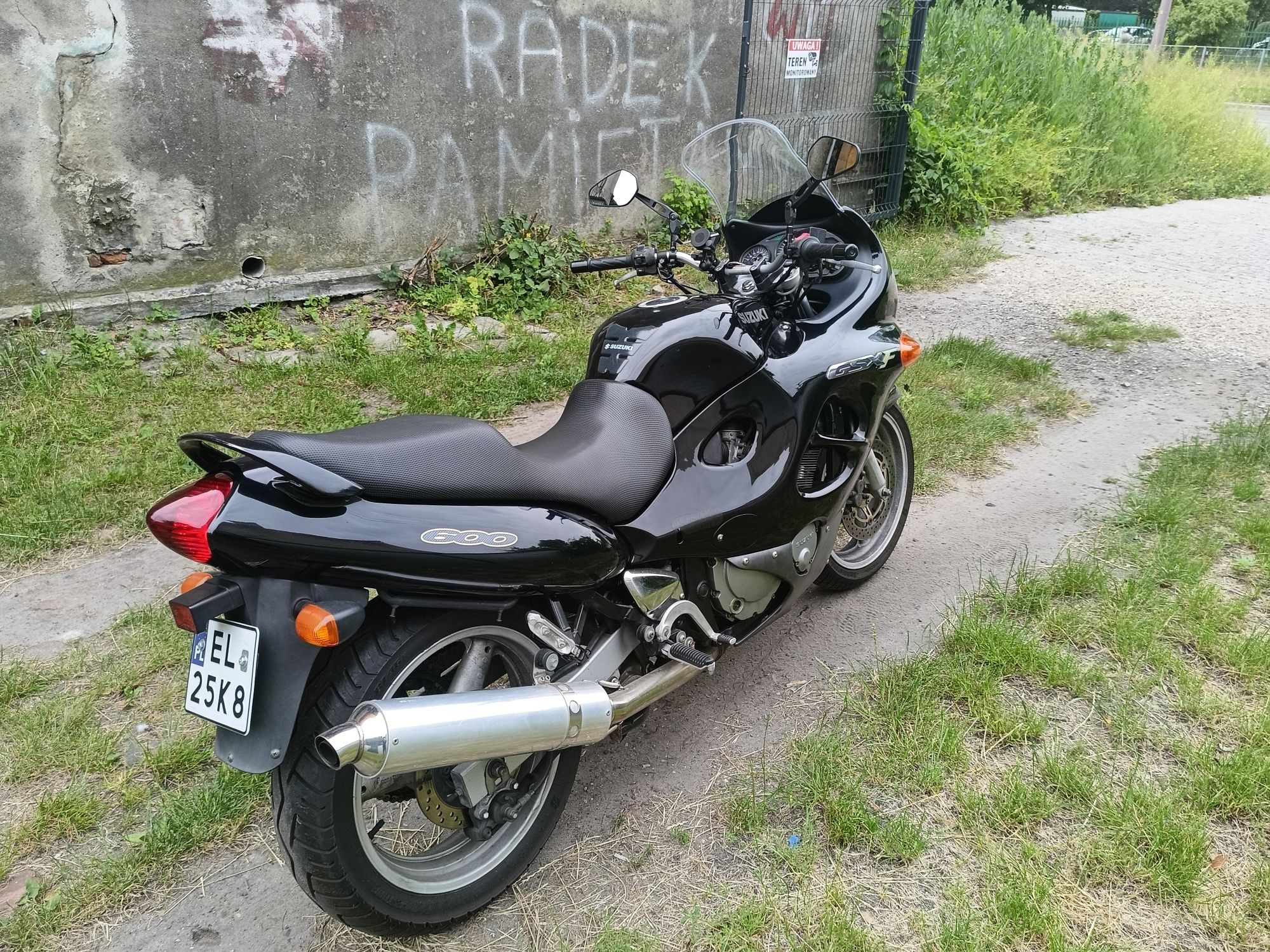 Suzuki gsx 600 f