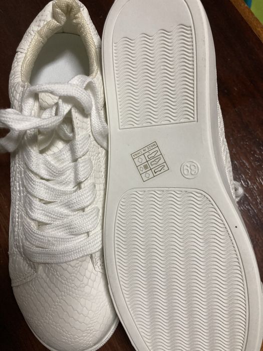 Sapatilhas Novas Brancas