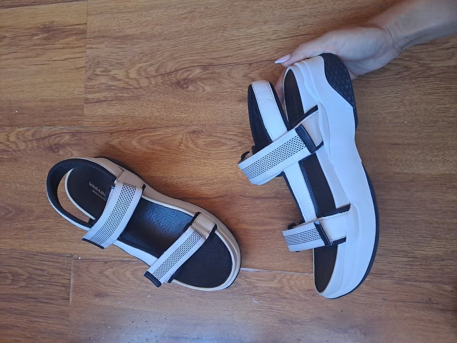 АКЦІЯ. Рр 39 VAGABOND фірмові шкіряні босоніжки сандалі на платформі