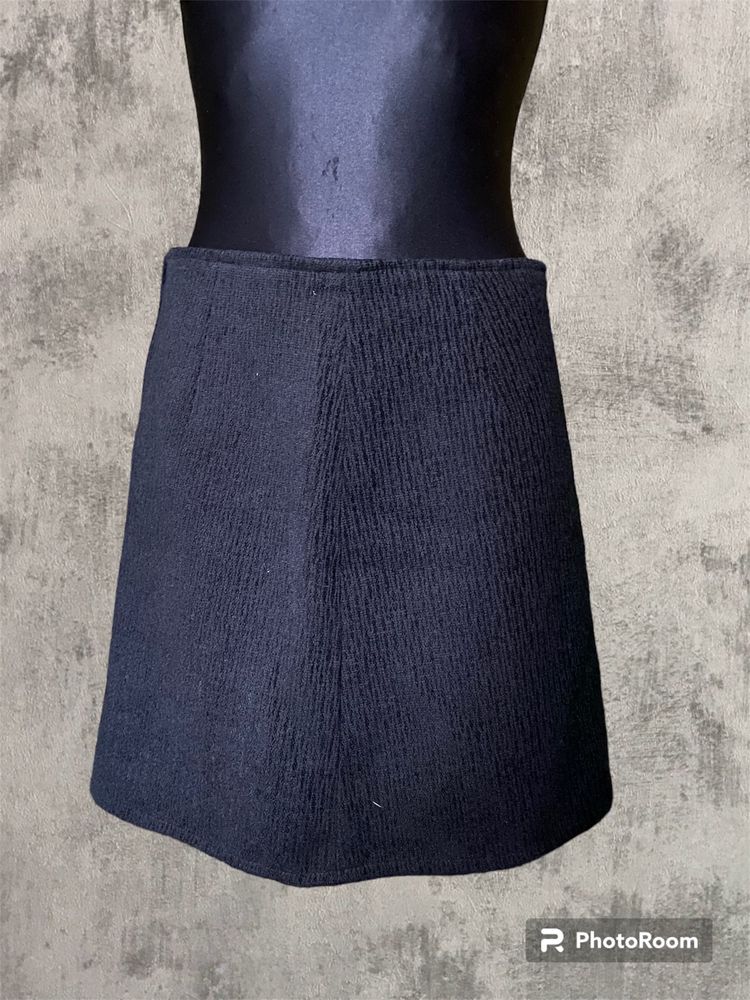 Czarna spódnica z rozcięciem vintage M
