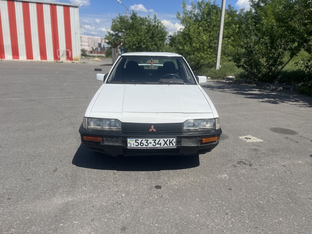 Mitsubishi Galant 1986 1.6