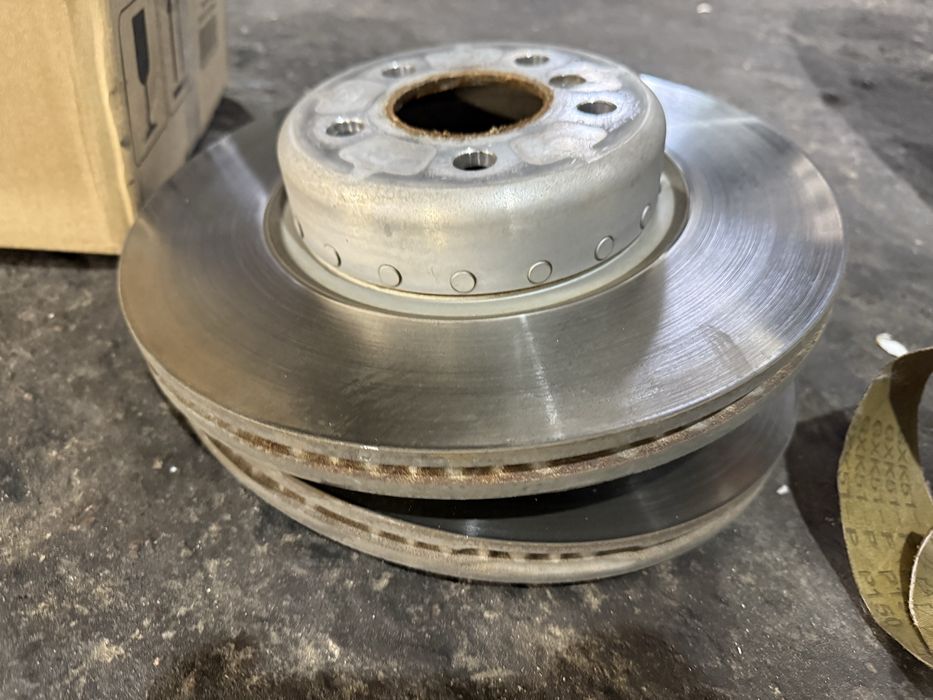 Тормозні диски до Bmw G20, G30, G01