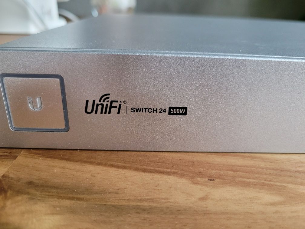 Switch Unifi US 24 500W najmocniejszy