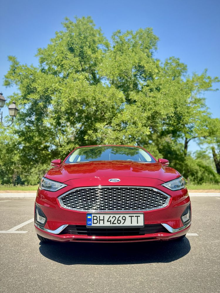 Ford Fusion Plug-in Titanium 2019
