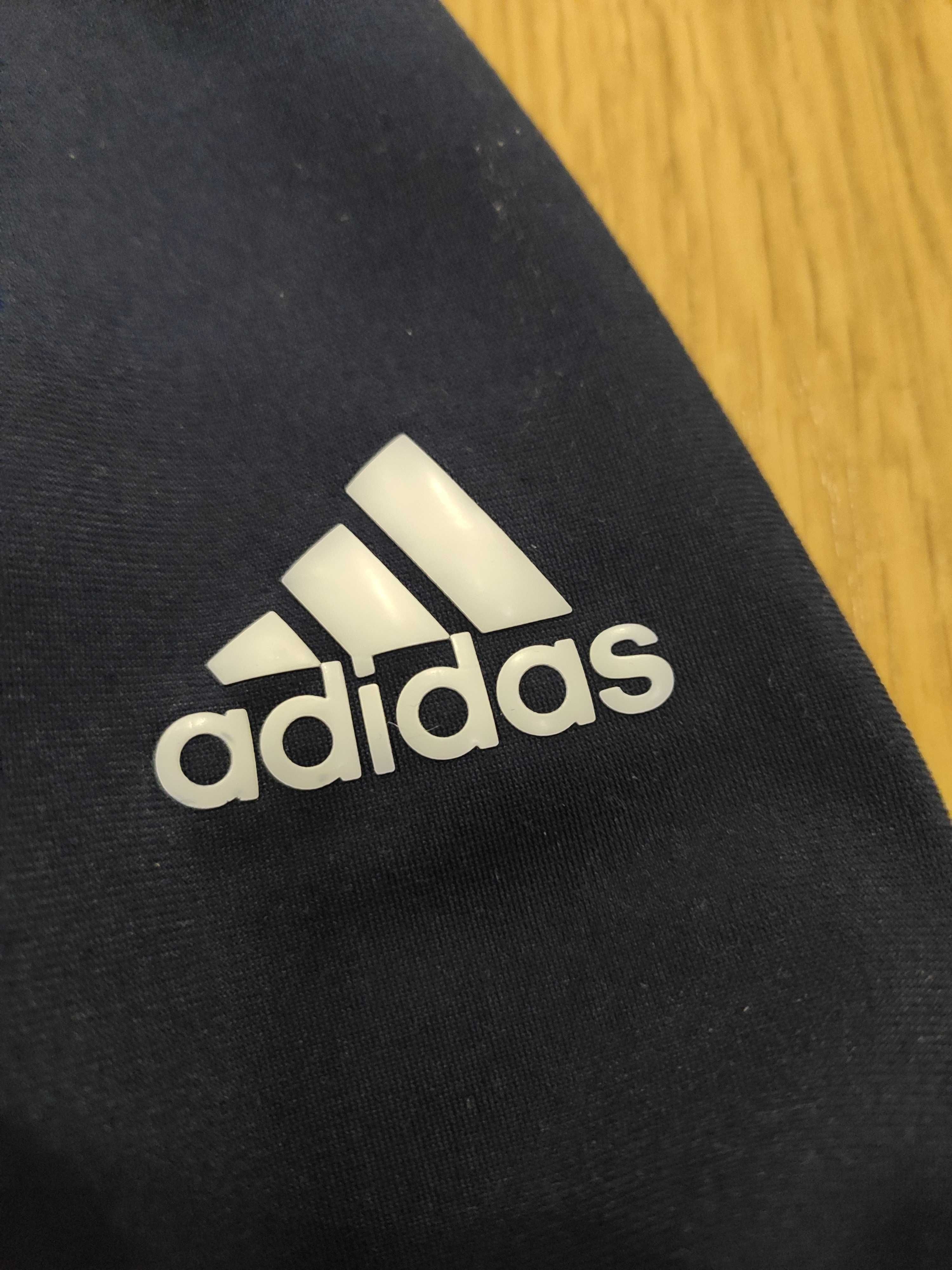 Adidas кофта , реглан