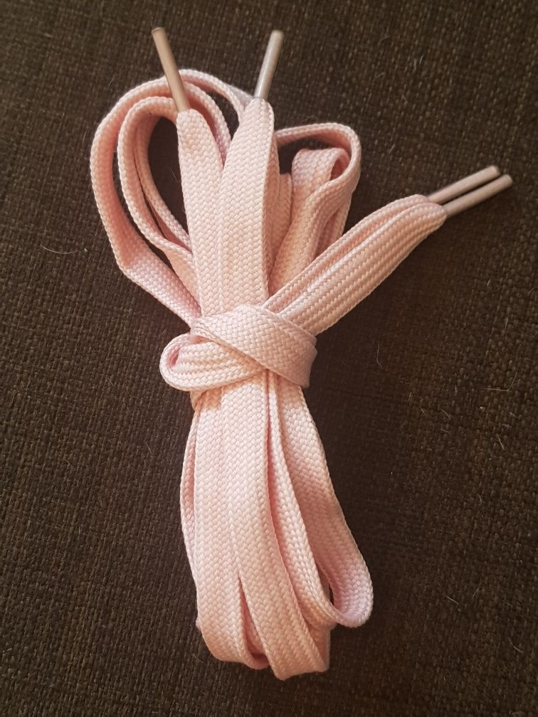 Conjunto de 4 pares de cordões em tons rosa