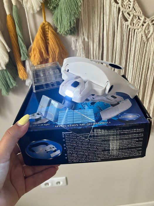 Lupa de cabeça com iluminação LED