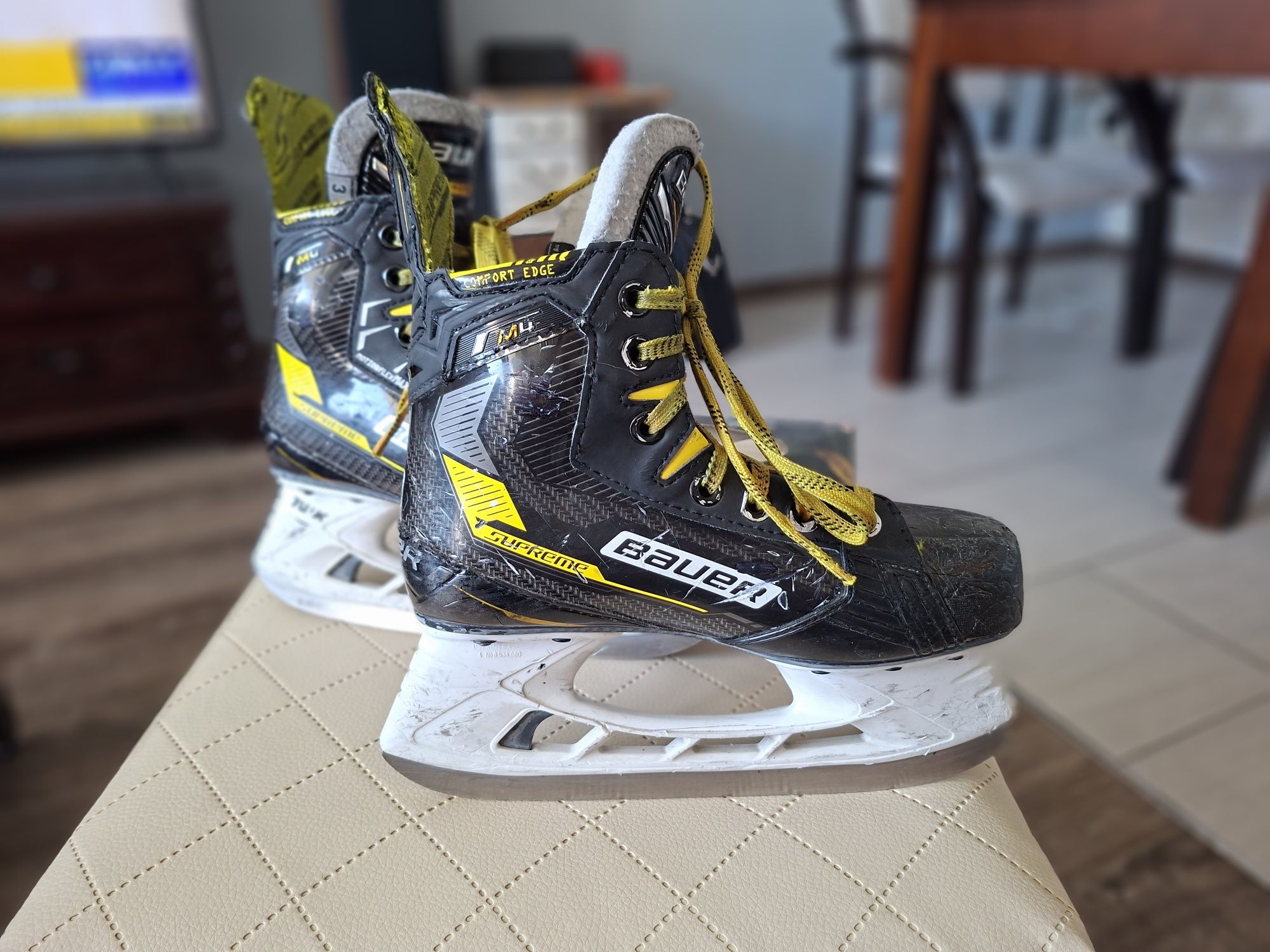 Łyżwy hokejowe Bauer Supreme M4 3.0 -r.36