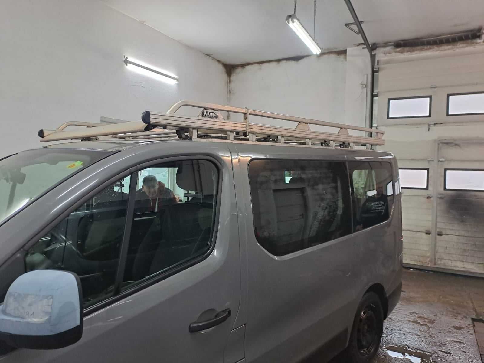 Bagażnik aluminiowy na dach Renault Trafic