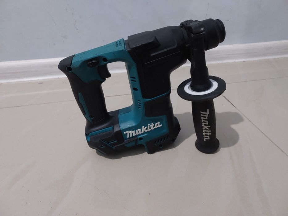 Перфоратор Makita DHR171