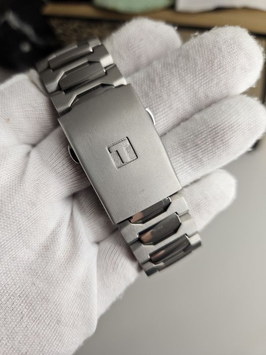 tissot t-touch connect solar