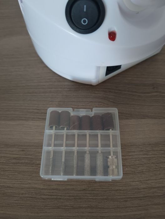 Frezarka do paznokci, manicure, profesjonalna, zestaw frezów,hybrydy