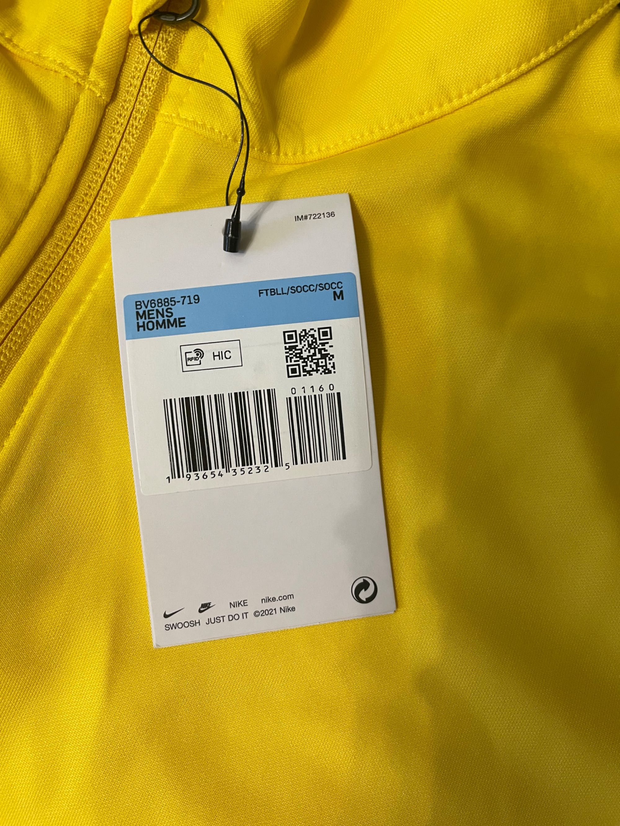 Продам спортивный костюм NIKE