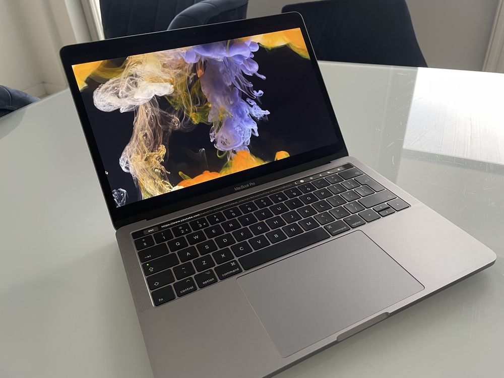 Apple macbook pro 2017 touchbar