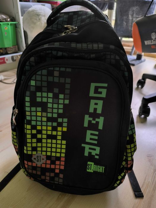 Plecak na kółkach dla chłopca  ST.RIGHT ,wzór  PIXEL GAMER