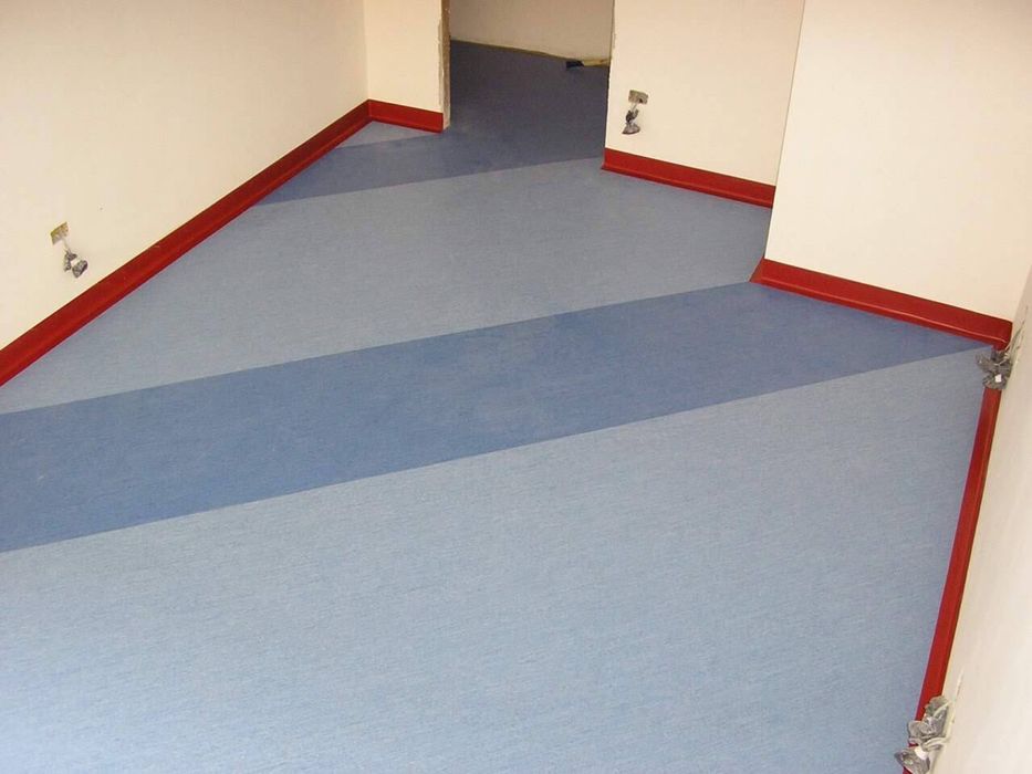 Монтаж Лінолеума,Вініла, Пвх покрівель в Медичних  закладах