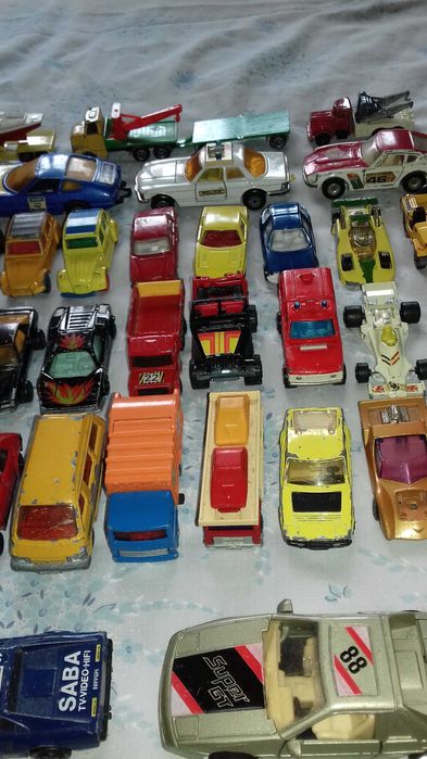 Carrinhos miniatura Majorette, Matchbox,Tomica,Corgi , outros