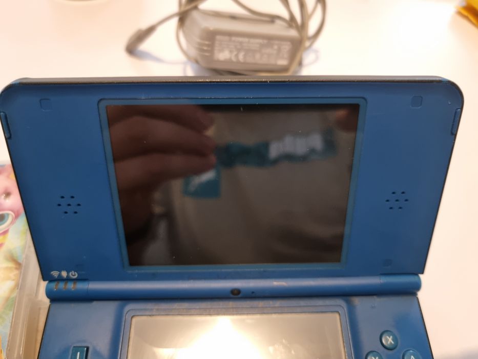 Nintendo DSi XL blue