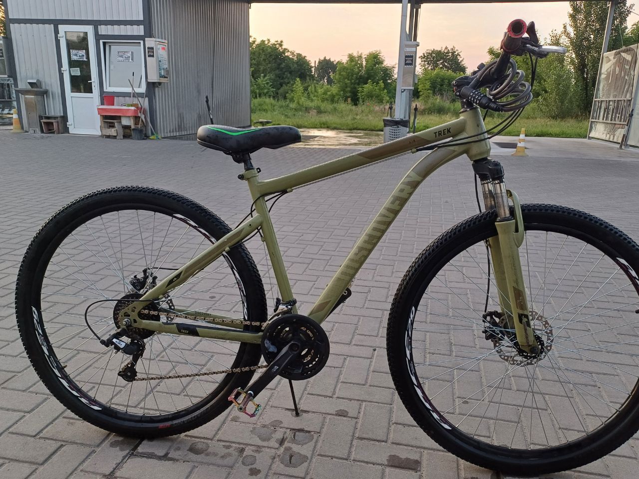 Discavery trek 29