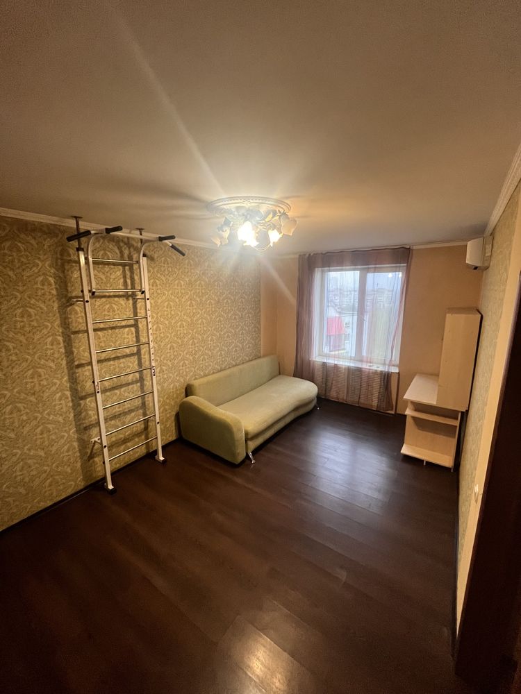 Соснова ,7  квартира 39м2