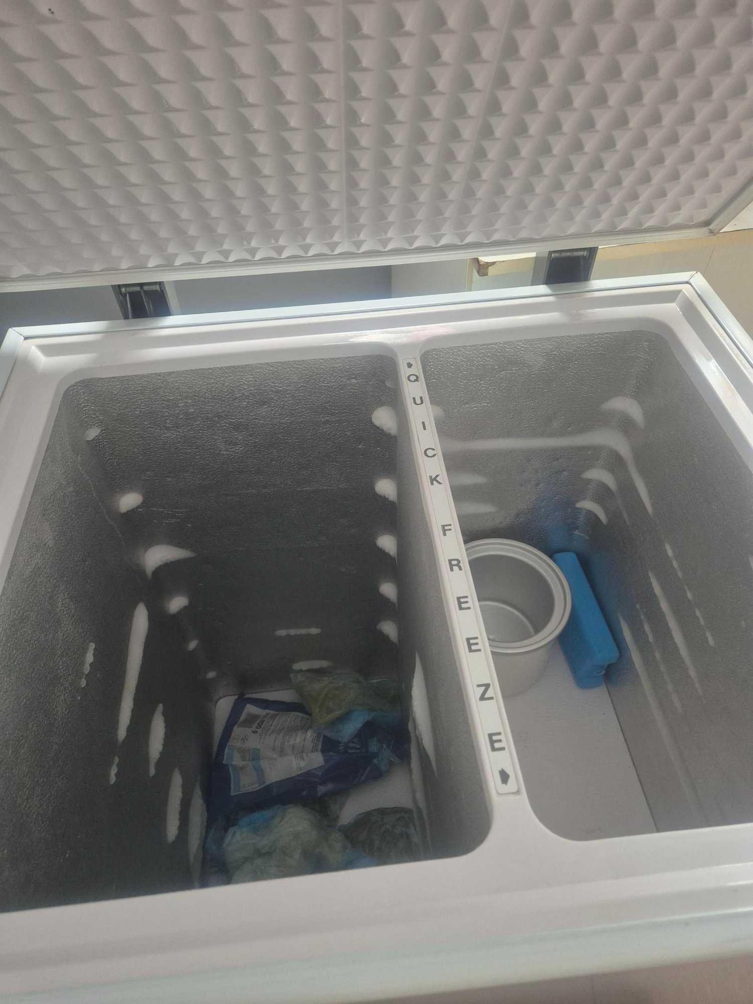 Zamrażarka skrzyniowa wolnostojąca marki Caravell- używana, sprawna