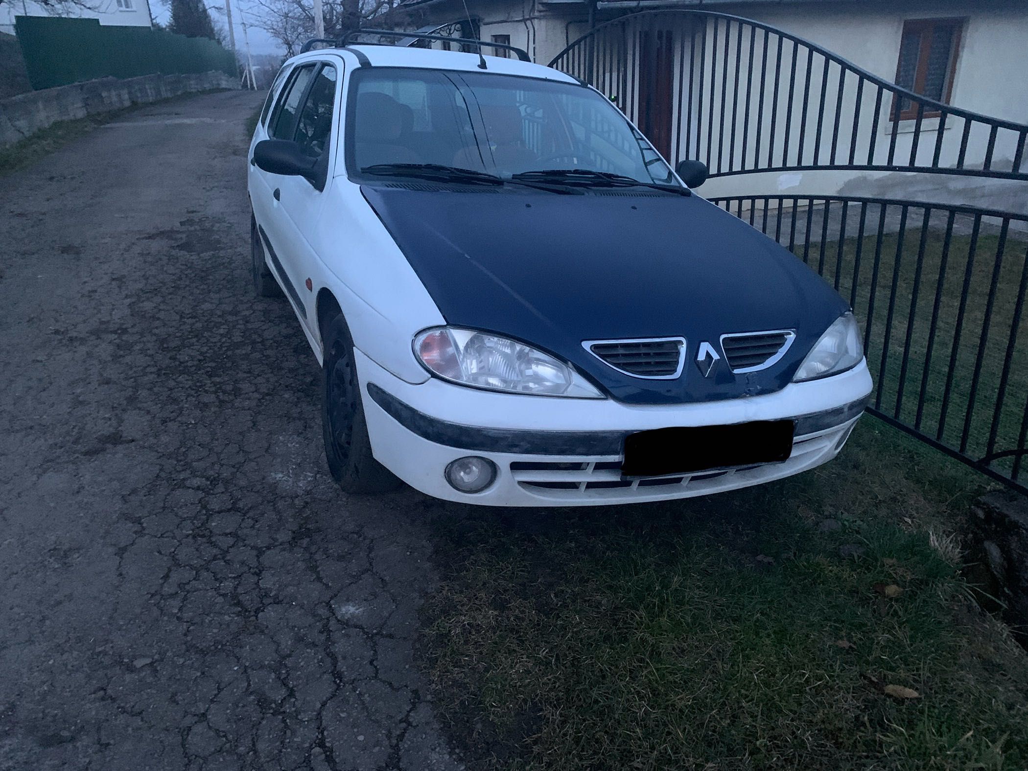 Renault Megane на запчастини