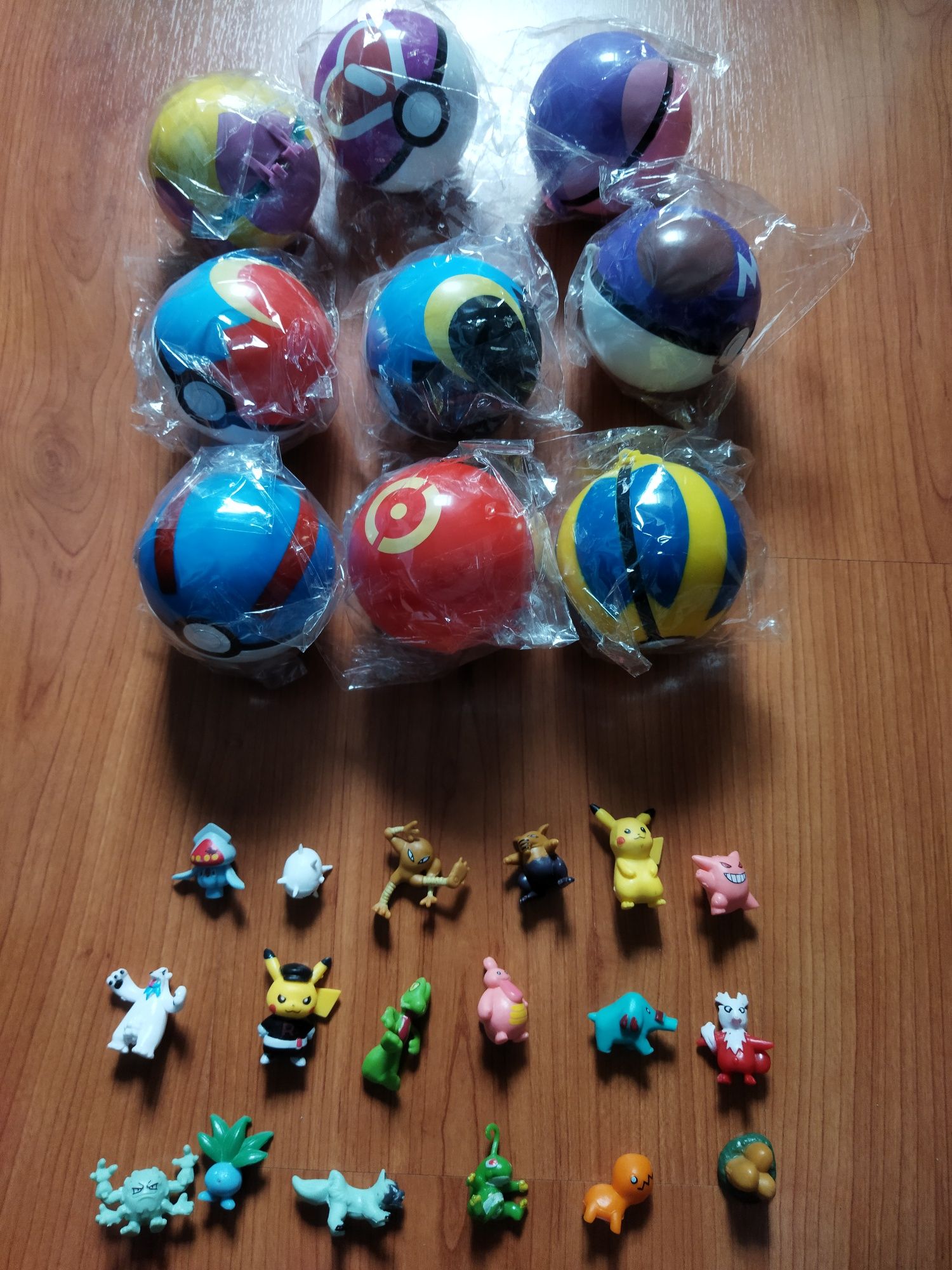 Carteira pokemon e relogio novo peluches balões e pokebolas