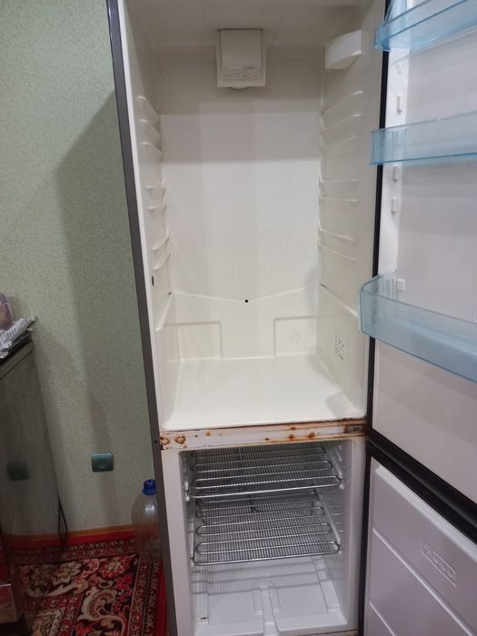 Продам холодильник
