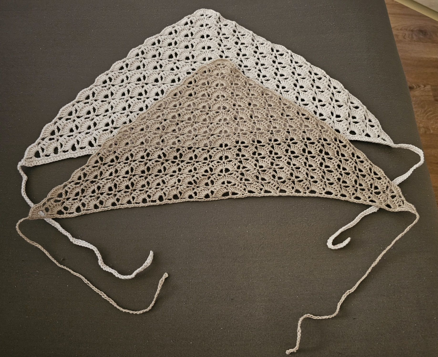 Chustka ,bandana na głowę szydełkowa