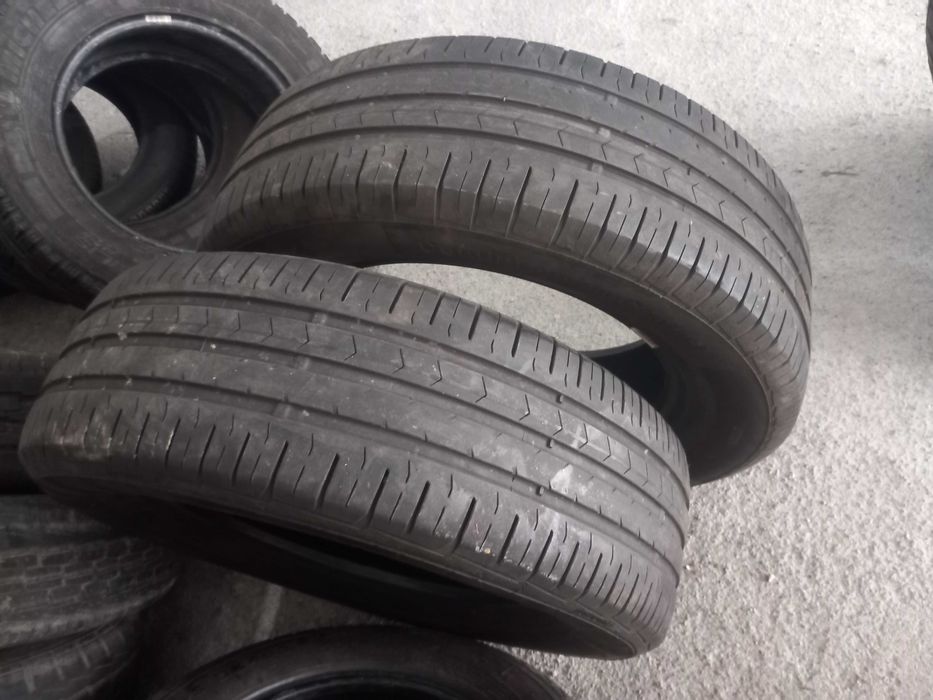4 Pneus 215/65R16 Continental e Nokian