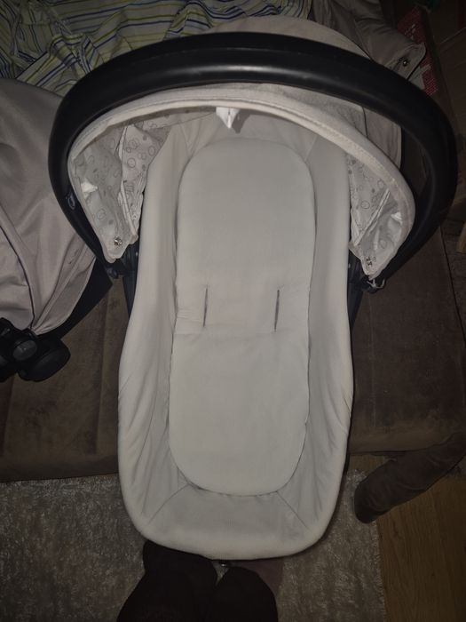 Carrinho de bebé Trio Sprint,  CHICCO bege claro liso