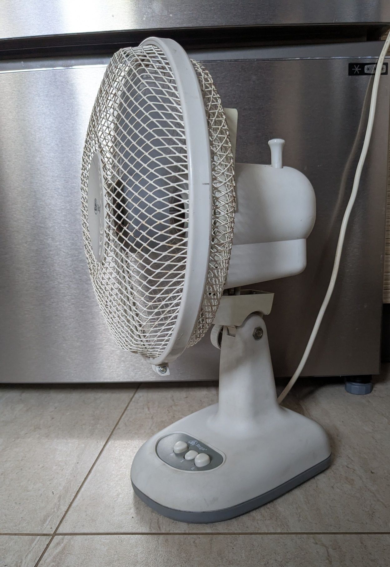 Wentylator stojący wiatrak Rega 32W cichy, długi kabel zasilający