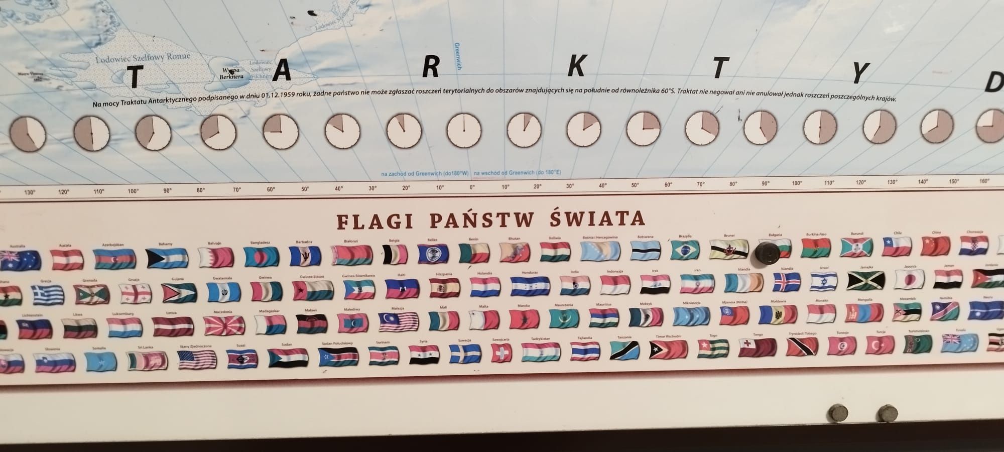 Mapa świata magnetyczna zmazywalna polityczna aluminiowa