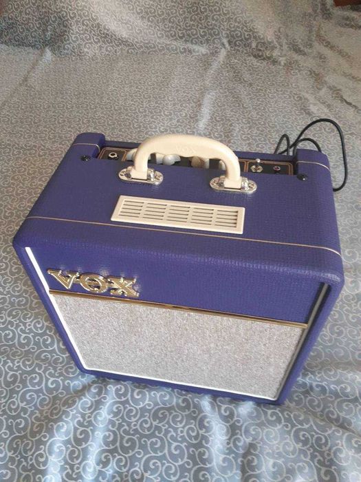VOX AC4C1‑BL — ламповый комбоусилитель в идеале, полный комплект