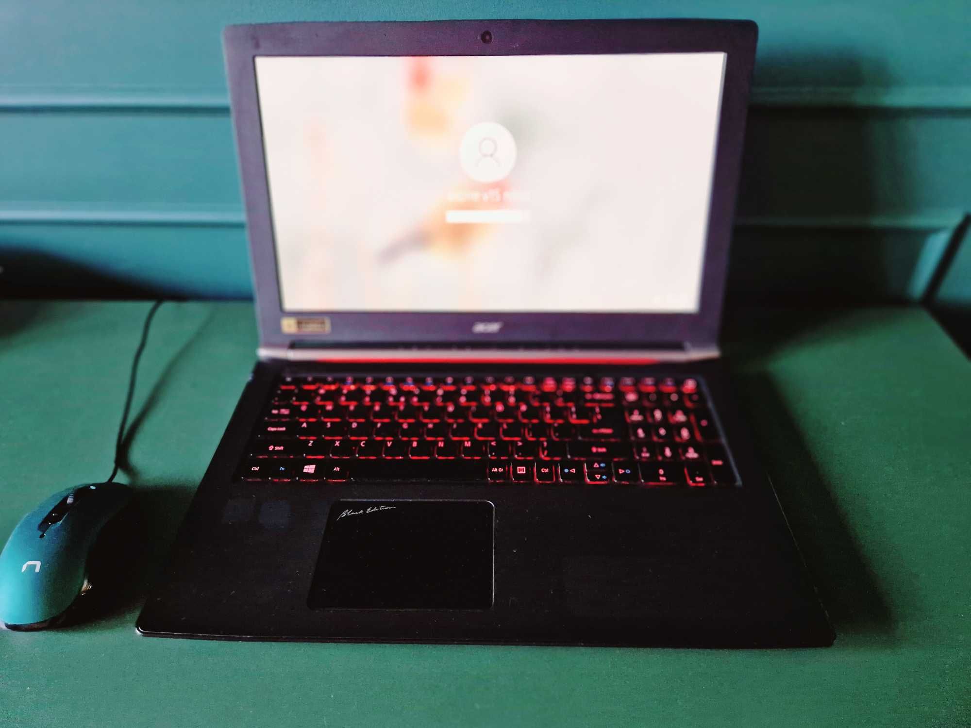 ACER ASPIRE V15 NITRO 15.6'' FHD I7-6700HQ 16GB 240GB SSD GTX 960M W10