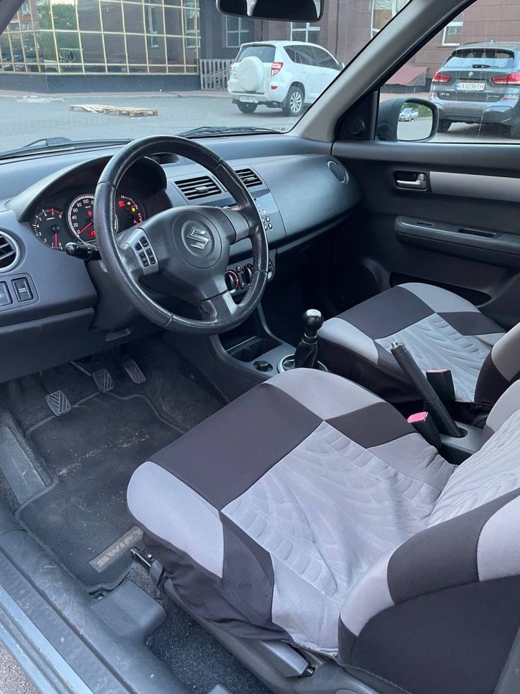Suzuki Swift 1.3