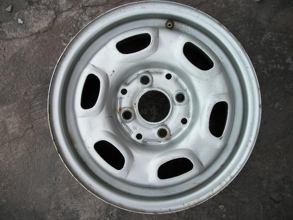Диск R 13 VW металлический 4*100 мм