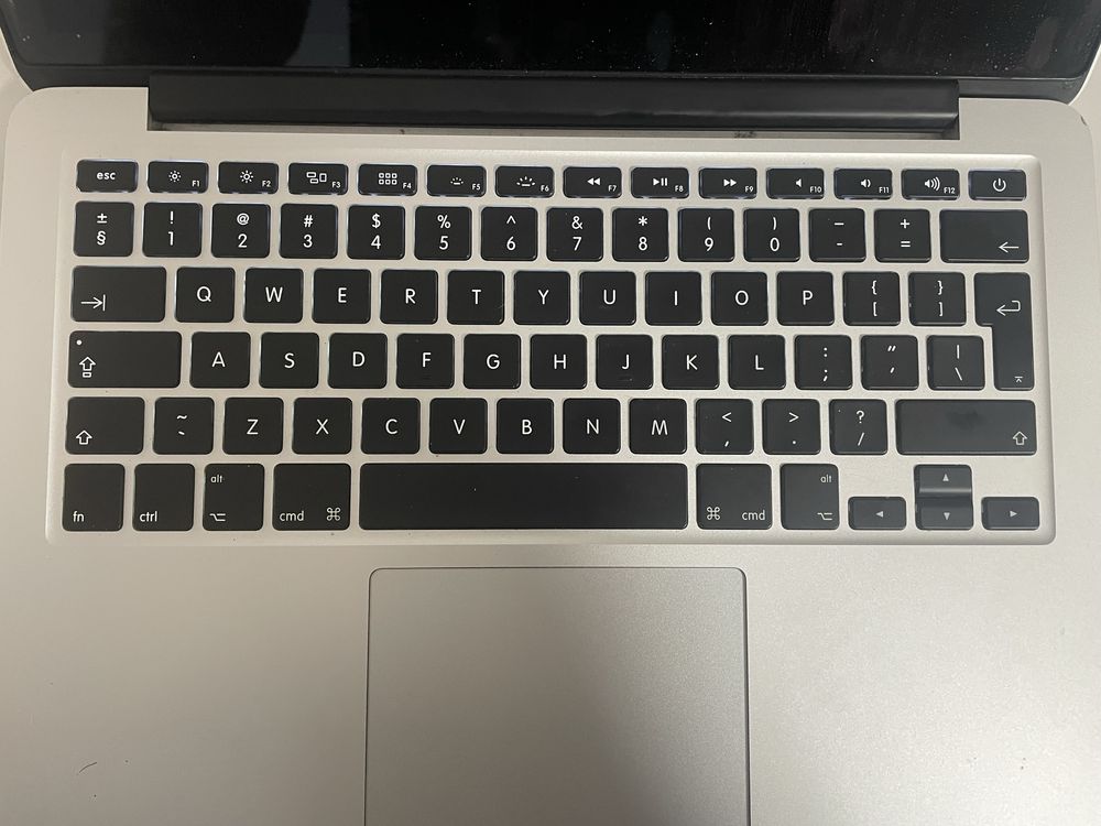 Продам Macbook Pro 13 2013 8/256
