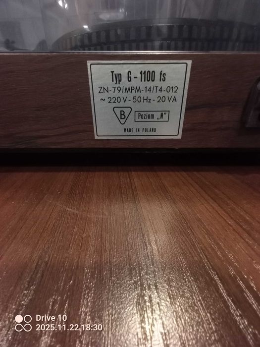 Polski gramofon Daniel G1100FS Sprawny nowa igła  odtwarza maxi single